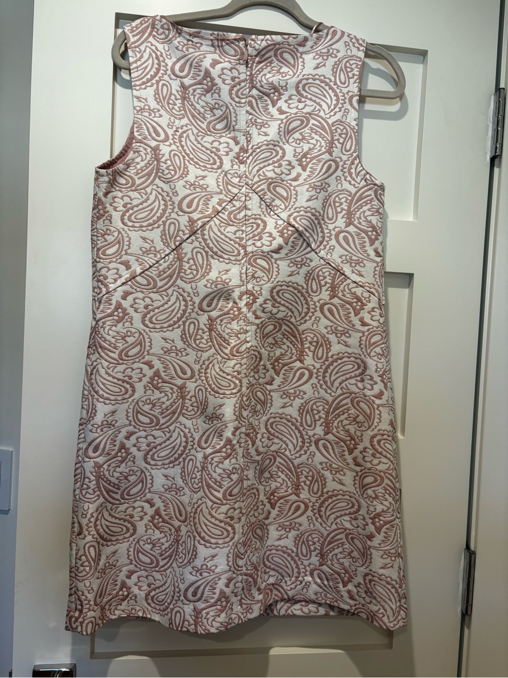 Victoria Beckham x  Target Sleeveless Paisley Shift Dress in Blush and White